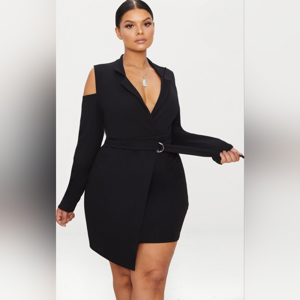 Plus Black Cold Shoulder Ring Detail Blazer Dress